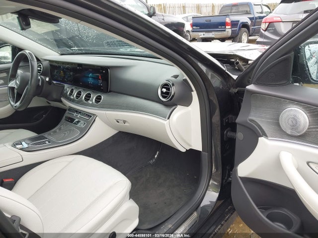 2021 MERCEDES-BENZ E 350 W1KZF8EB3MA922363 Photo 4