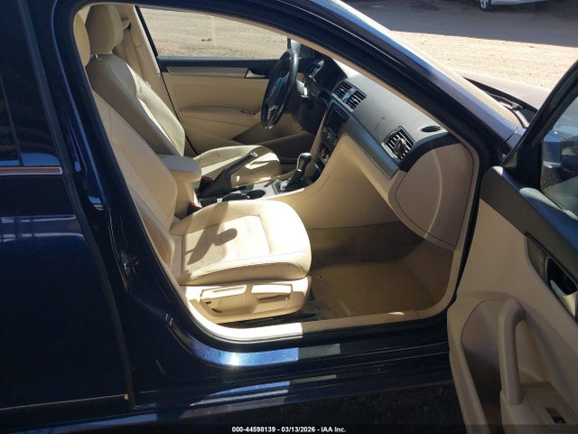Aukcja sprzedaży 2015 Volkswagen Passat 1.8t Se, vin: 1VWBT7A34FC008611, numer aukcji: 44598139