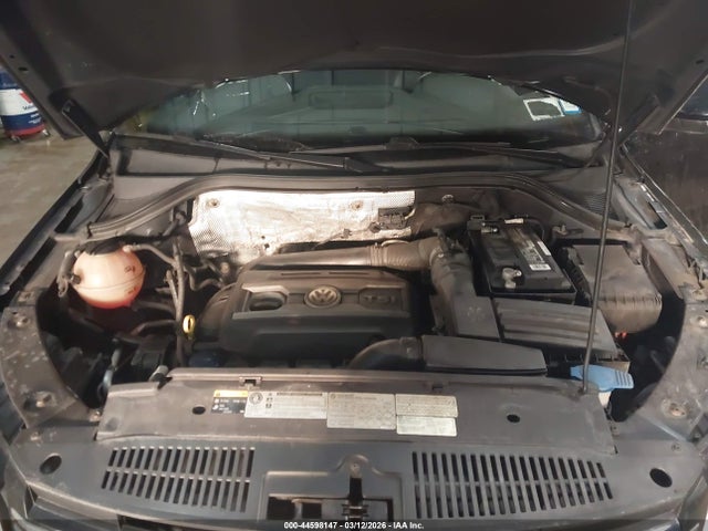44598147 :رقم المزاد ، WVGBV7AX8GW092668 vin ، 2016 Volkswagen Tiguan R-line مزاد بيع