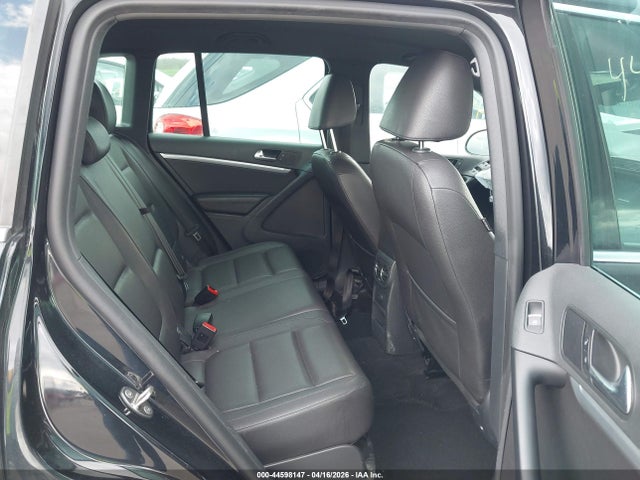 44598147 :رقم المزاد ، WVGBV7AX8GW092668 vin ، 2016 Volkswagen Tiguan R-line مزاد بيع