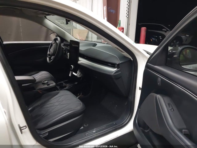 Продажа на аукционе авто 2023 Ford Mustang Mach-e Select, vin: 3FMTK1R46PMA62167, номер лота: 44598188