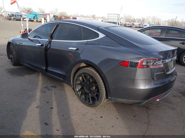 Продаж на аукціоні авто 2016 Tesla Model S 60d/70d/75d/85d/90d, vin: 5YJSA1E23GF131232, номер лоту: 44598190