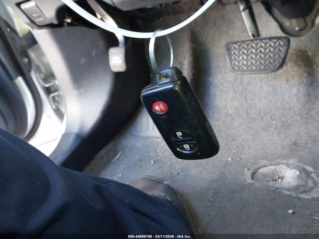 Toyota Prius Two 2015 JTDKN3DU9F1918907 Image 11