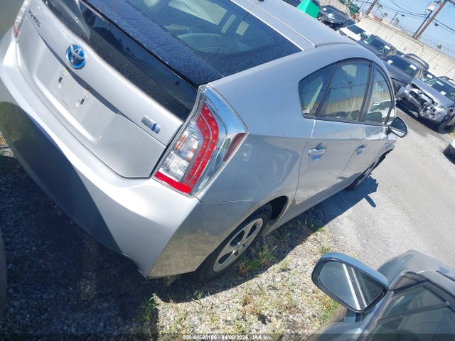 Toyota Prius Two 2015 JTDKN3DU9F1918907 Image 4