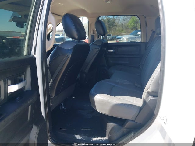 3C7WRSCJ7KG561085 RAM 3500 Chassis Tradesman/slt/laramie/limited