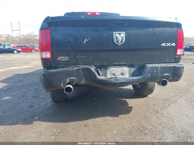 Продажа на аукционе авто 2017 Ram 1500 Express  4x4 6'4 Box, vin: 1C6RR7FT3HS760308, номер лота: 44598271