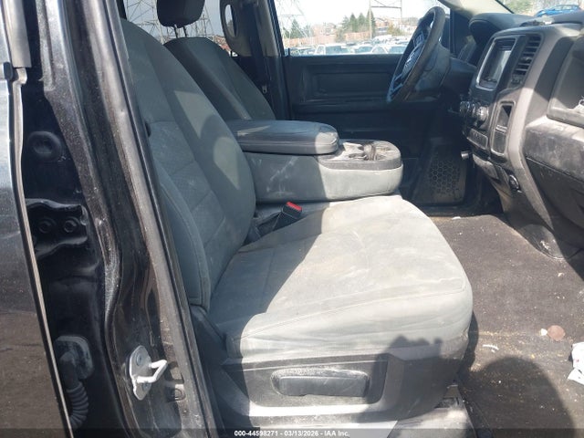 Продажа на аукционе авто 2017 Ram 1500 Express  4x4 6'4 Box, vin: 1C6RR7FT3HS760308, номер лота: 44598271