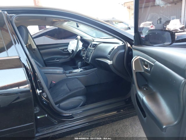 1N4AL3AP6HC144631 Nissan Altima 2.5 Sv