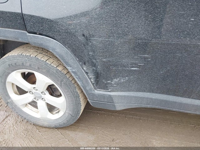 3C4NJDBB0HT624632 Jeep New Compass Latitude 4x4