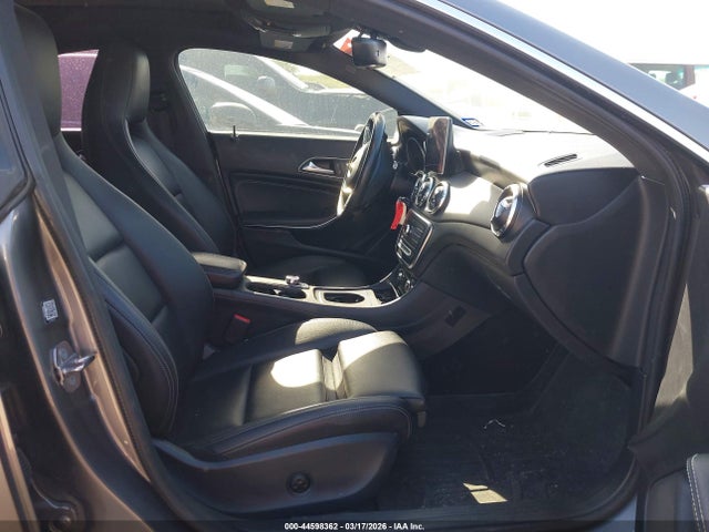 Продаж на аукціоні авто 2018 Mercedes-benz Cla 250 4matic, vin: WDDSJ4GB7JN693244, номер лоту: 44598362