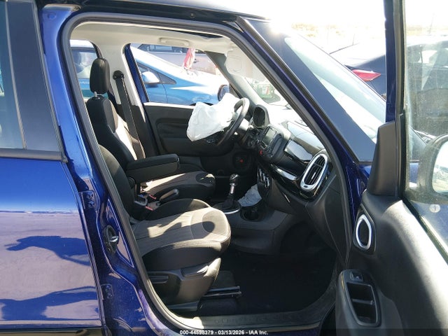 2015 FIAT 500L ZFBCFADH9FZ032552 Photo 4