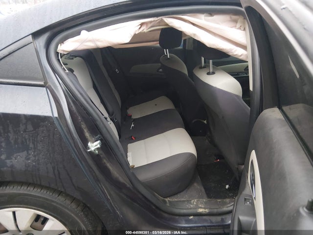 1G1PA5SG5F7247431 Chevrolet Cruze Ls Auto