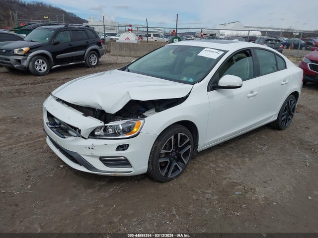 2017 VOLVO S60 YV140MTL7H2431668 Photo 1