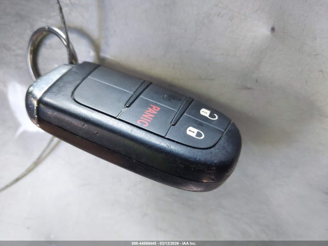 44598445 :رقم المزاد ، ZACNJDB13PPP60456 vin ، 2023 Jeep Renegade Latitude 4x4 مزاد بيع
