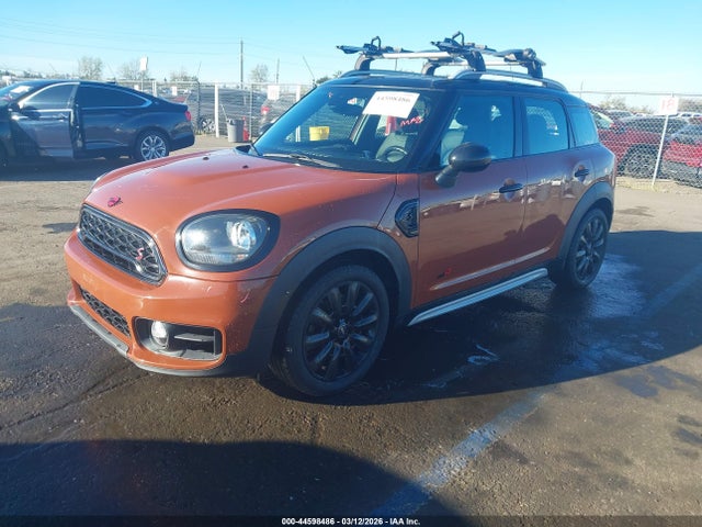 Mini Countryman Cooper S 2019 WMZYT5C53K3E69408 Image 2