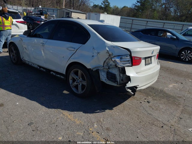 2013 BMW 320I WBA3B1C52DK130194 Photo 2
