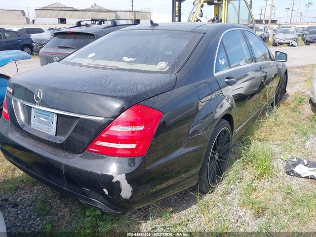 2013 MERCEDES-BENZ S 550 WDDNG7DB7DA527688 Photo 3