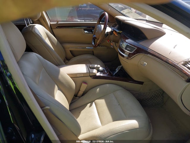 2013 MERCEDES-BENZ S 550 WDDNG7DB7DA527688 Photo 4