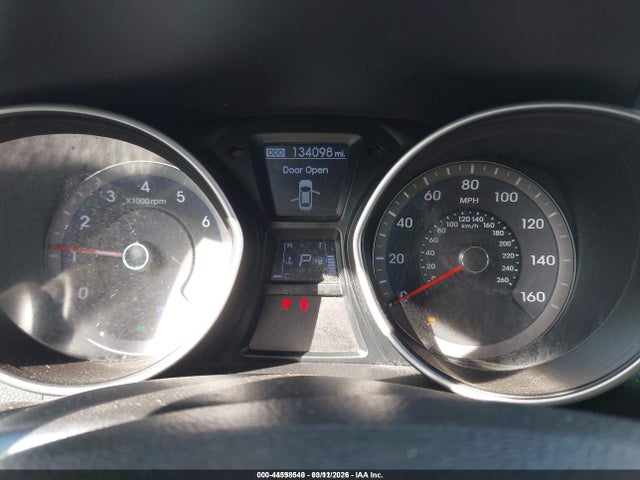 2013 Hyundai Elantra Gt მანქანა იყიდება აუქციონზე, vin: KMHD35LE4DU059463, აუქციონის ნომერი: 44598540