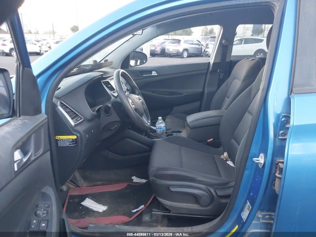 KM8J23A46HU387123 Hyundai TUCSON SE