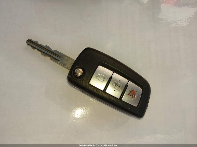 KNMAT2MV8FP527121 Nissan ROGUE S