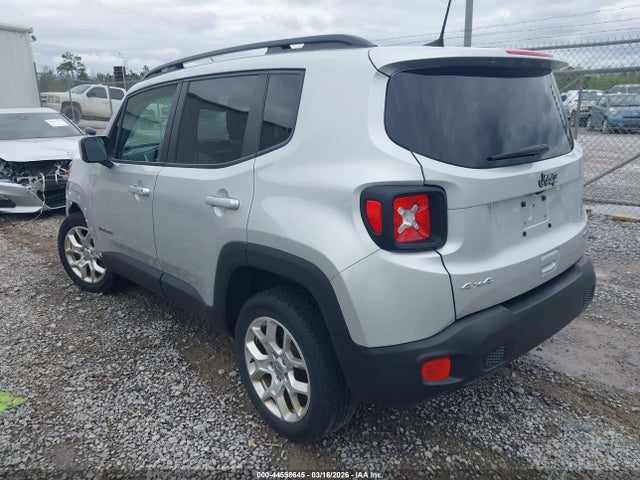 Jeep Renegade Latitude 4x4 2018 ZACCJBBB4JPJ52229 Image 3