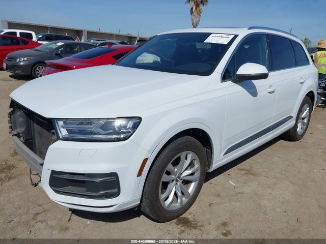 44598666 :رقم المزاد ، WA1AHAF7XHD037210 vin ، 2017 Audi Q7 2.0t Premium مزاد بيع