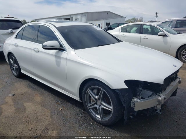 2017 MERCEDES-BENZ E 300 WDDZF4JB3HA018551