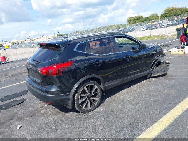 2017 NISSAN ROGUE SPORT JN1BJ1CP0HW019633 Photo 3