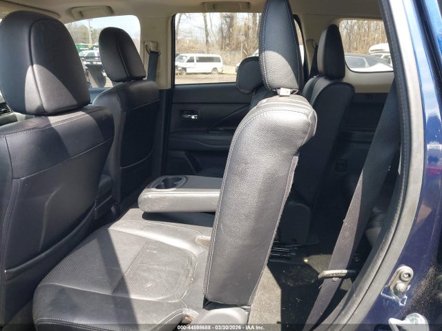 Продаж на аукціоні авто 2016 Mitsubishi Outlander Gt, vin: JA4JZ4AX8GZ016699, номер лоту: 44598688