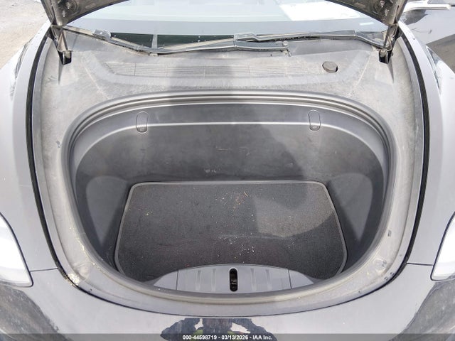 Продажа на аукционе авто 2018 Tesla Model 3 Long Range/mid Range, vin: 5YJ3E1EAXJF152456, номер лота: 44598719