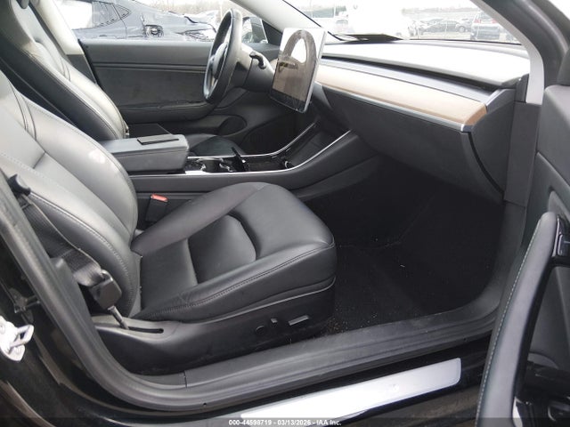 Продажа на аукционе авто 2018 Tesla Model 3 Long Range/mid Range, vin: 5YJ3E1EAXJF152456, номер лота: 44598719