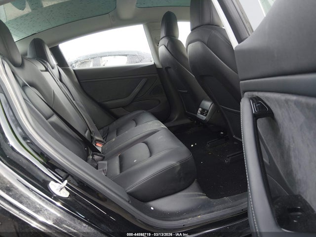 Продажа на аукционе авто 2018 Tesla Model 3 Long Range/mid Range, vin: 5YJ3E1EAXJF152456, номер лота: 44598719