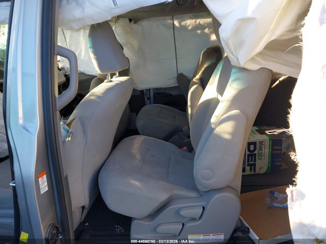 5TDZZ3DC6HS848735 Toyota Sienna L 7 Passenger