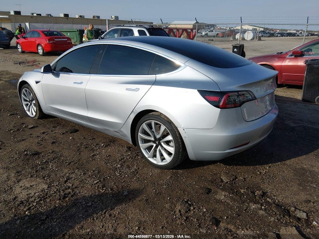 Aukcja sprzedaży 2018 Tesla Model 3 Long Range/mid Range, vin: 5YJ3E1EA2JF060922, numer aukcji: 44598877