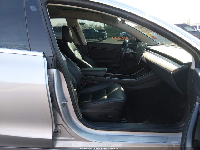 Aukcja sprzedaży 2018 Tesla Model 3 Long Range/mid Range, vin: 5YJ3E1EA2JF060922, numer aukcji: 44598877