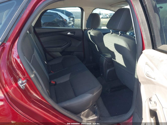 Ford FOCUS SE 2014 1FADP3F2XEL407617 Image 8
