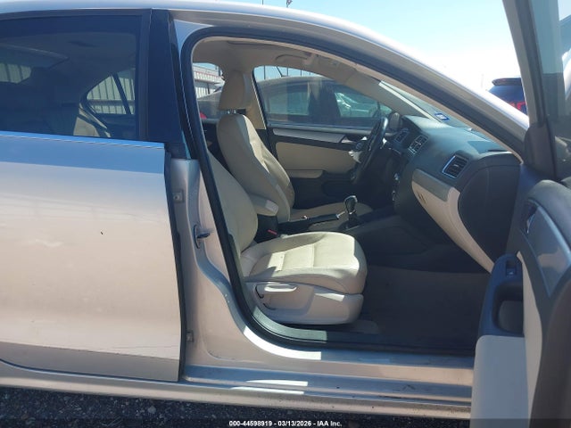 Продаж на аукціоні авто 2011 Volkswagen Jetta 2.5l Sel, vin: 3VWLX7AJ7BM353339, номер лоту: 44598919