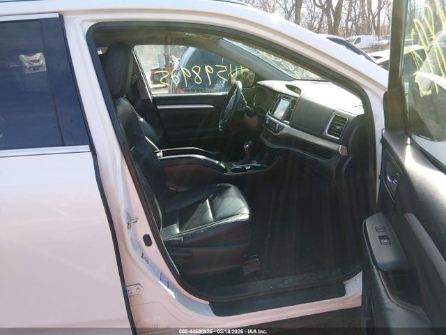 Aukcja sprzedaży 2015 Toyota Highlander Xle V6, vin: 5TDJKRFH4FS142048, numer aukcji: 44598925