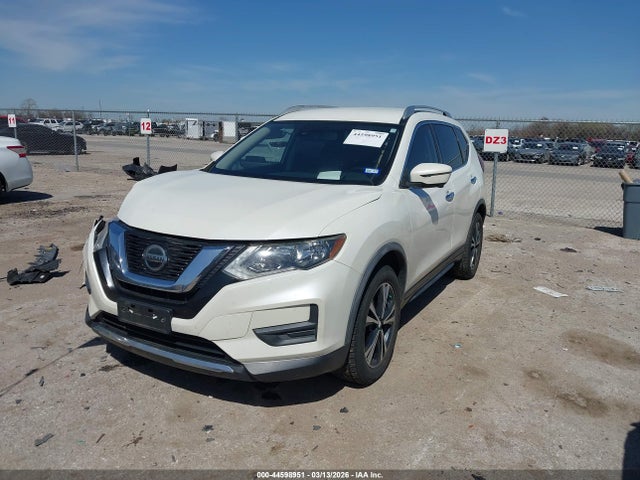 44598951 :رقم المزاد ، JN8AT2MT4LW014808 vin ، 2020 Nissan Rogue Sv Fwd مزاد بيع