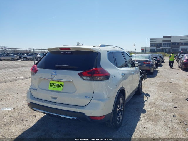 44598951 :رقم المزاد ، JN8AT2MT4LW014808 vin ، 2020 Nissan Rogue Sv Fwd مزاد بيع