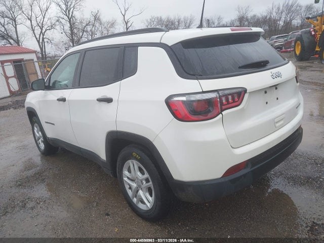 2018 JEEP COMPASS 3C4NJCAB2JT376692 Photo 2