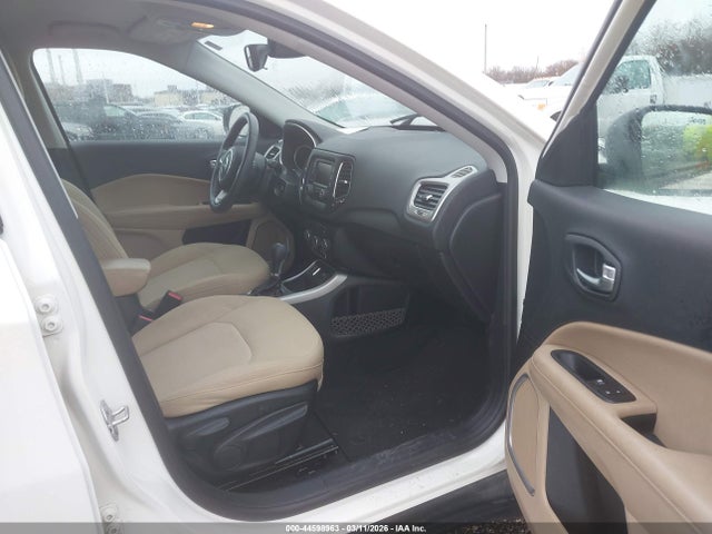 2018 JEEP COMPASS 3C4NJCAB2JT376692 Photo 4