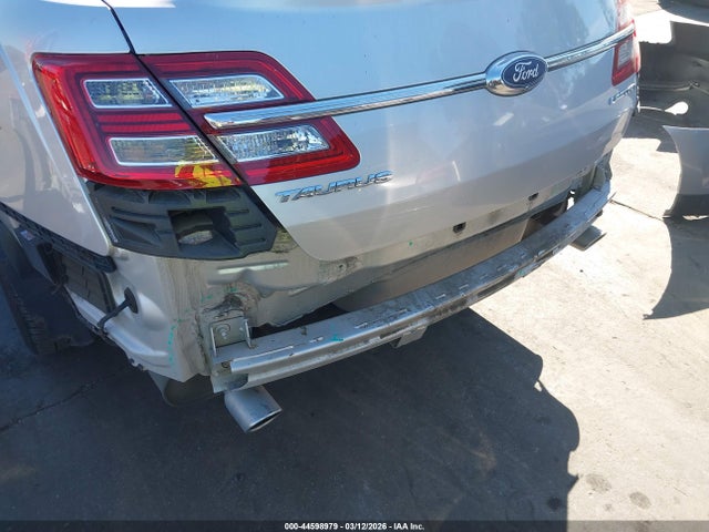 Ford Taurus Limited 2018 1FAHP2F80JG109483 Image 18
