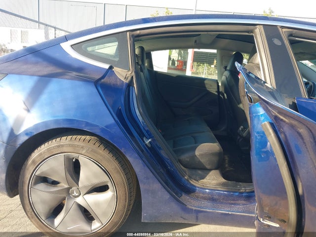 2019 TESLA MODEL 3 5YJ3E1EBXKF497156 Photo 7