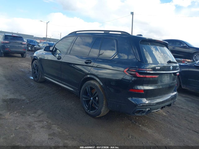 5UX33EM0XS9W22906 BMW X7 M60i