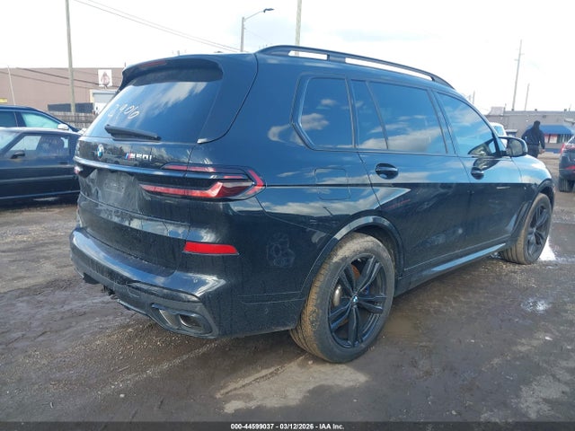 5UX33EM0XS9W22906 BMW X7 M60i