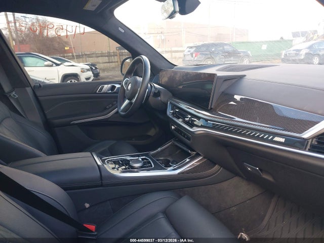 5UX33EM0XS9W22906 BMW X7 M60i