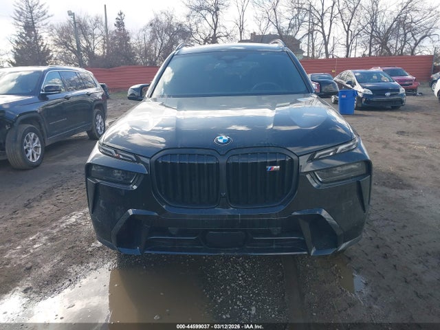 5UX33EM0XS9W22906 BMW X7 M60i