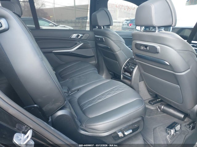 5UX33EM0XS9W22906 BMW X7 M60i